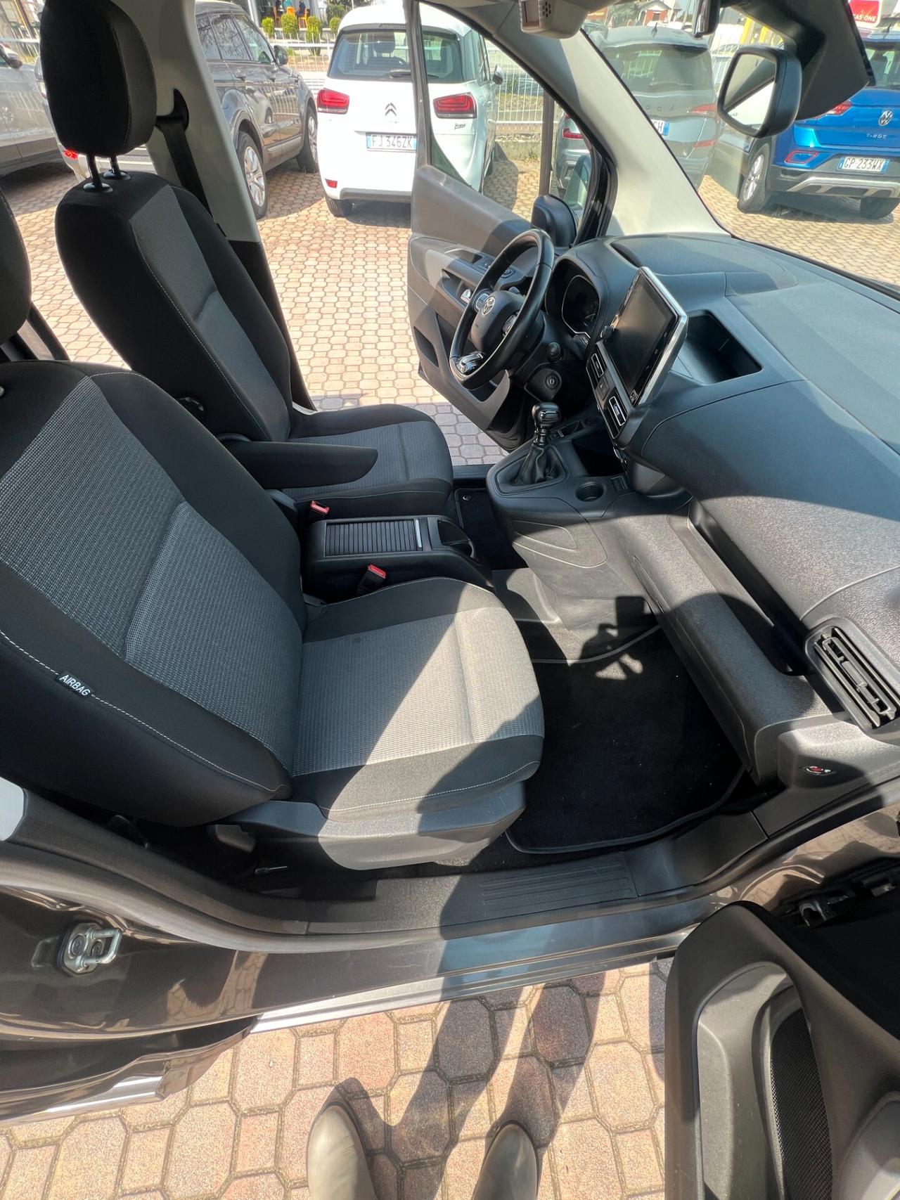 Toyota Proace Verso 1.5D L0 D Executive