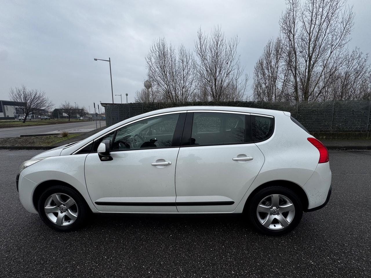 Peugeot 3008 1.6 diesel, automatico, anno 2010