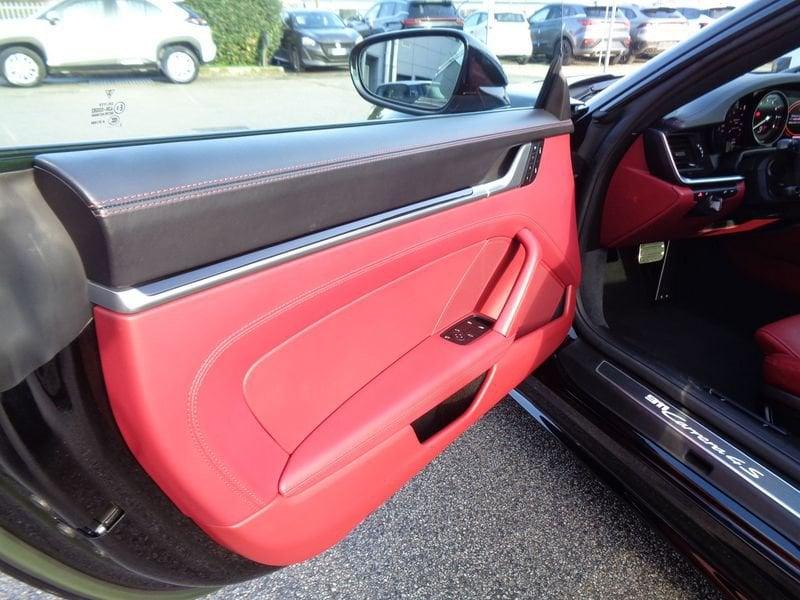 Porsche 911 911 Carrera 4S