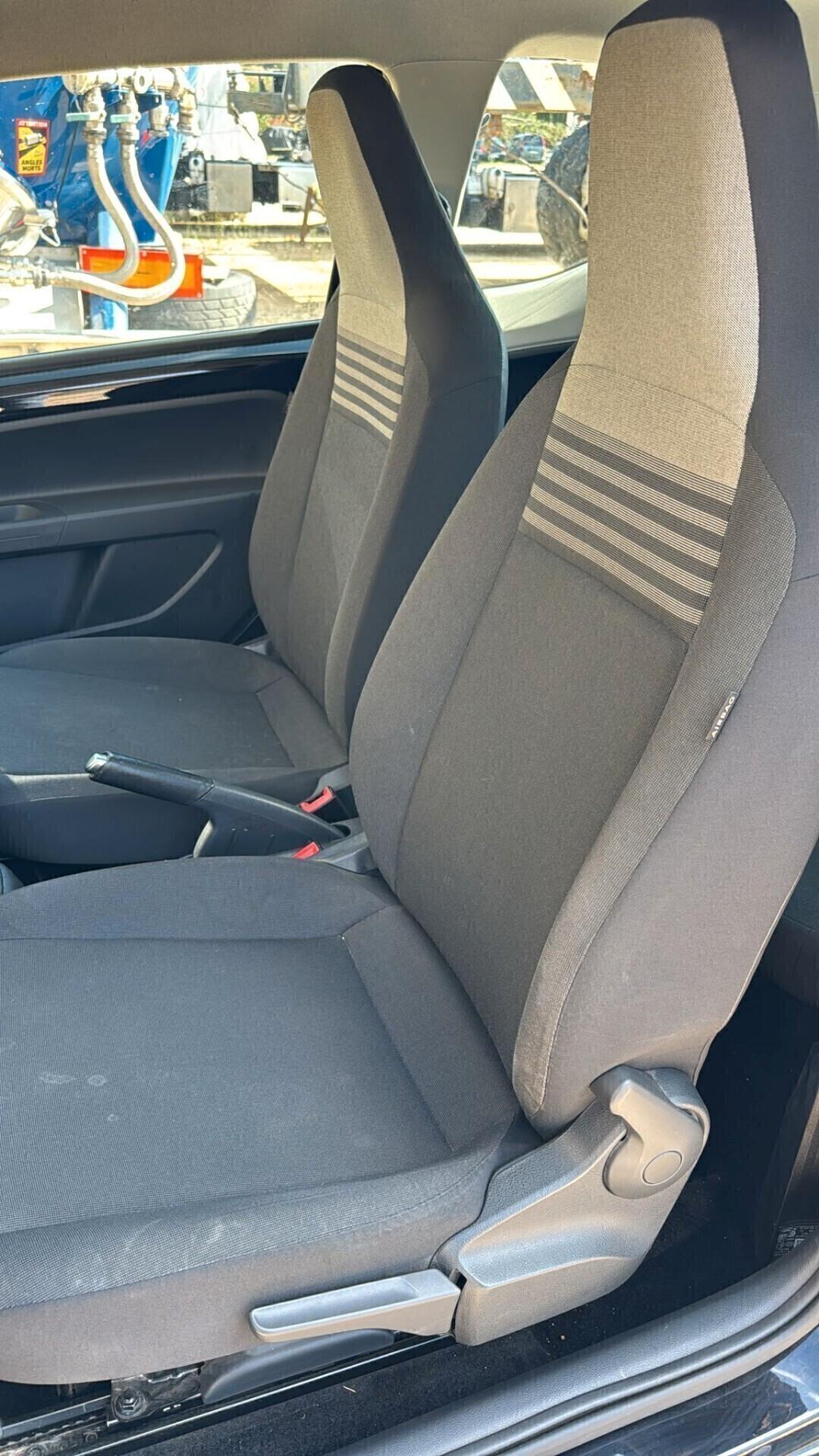 Volkswagen up! 1.0 75 CV 3p. move