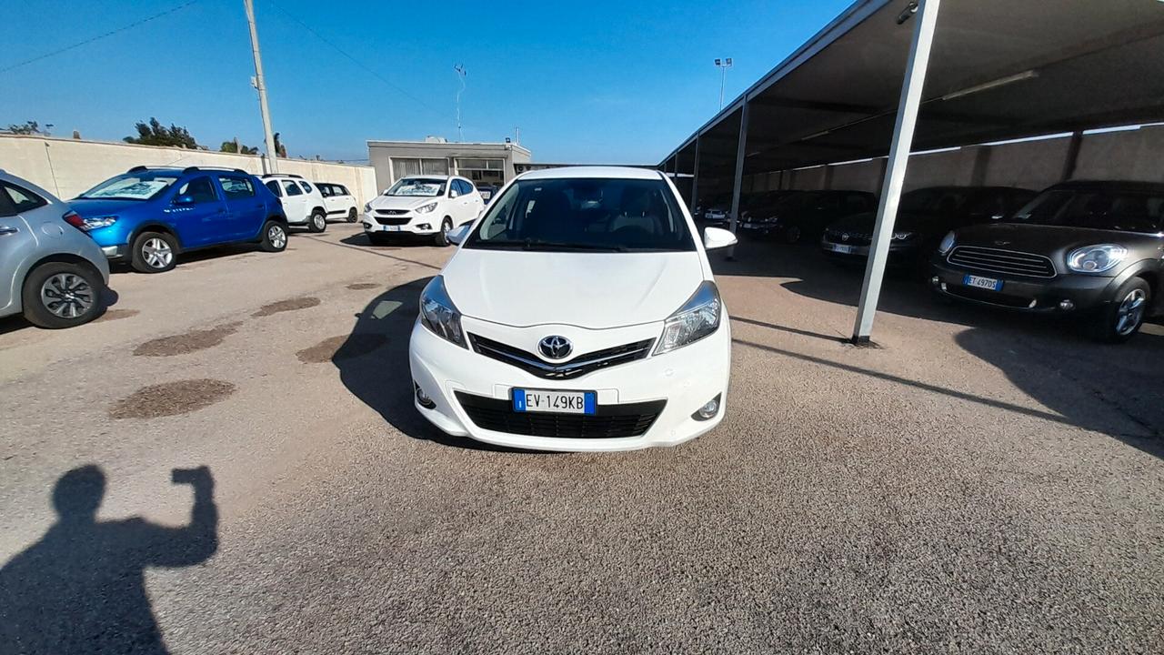 Toyota Yaris 1.4 D-4D 5 porte Lounge