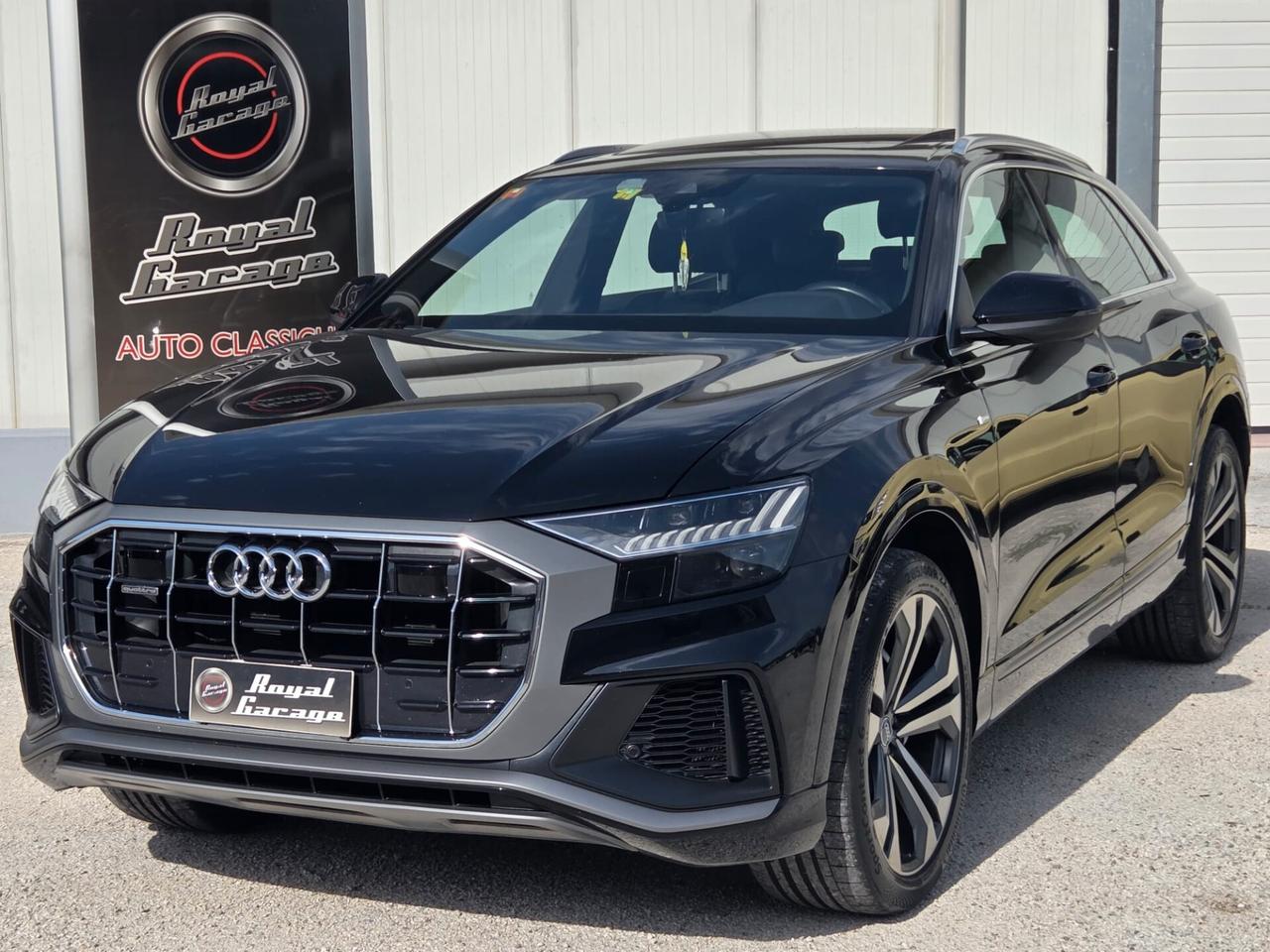 Audi Q8 50 TDI QUATTRO S LINE "FULL OPTIONAL"