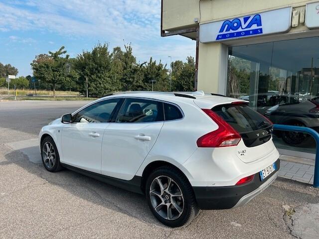 Volvo V40 Cross Country D2 1.6 Ocean Race