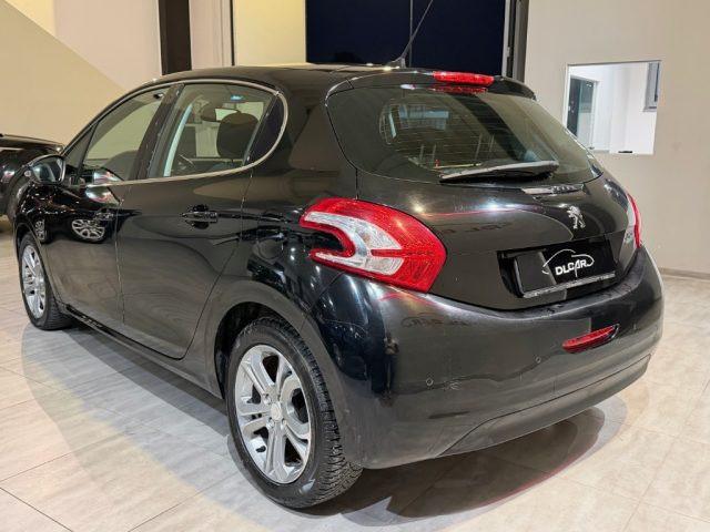 PEUGEOT 208 1.4 8V HDi 68CV 5P. Allure