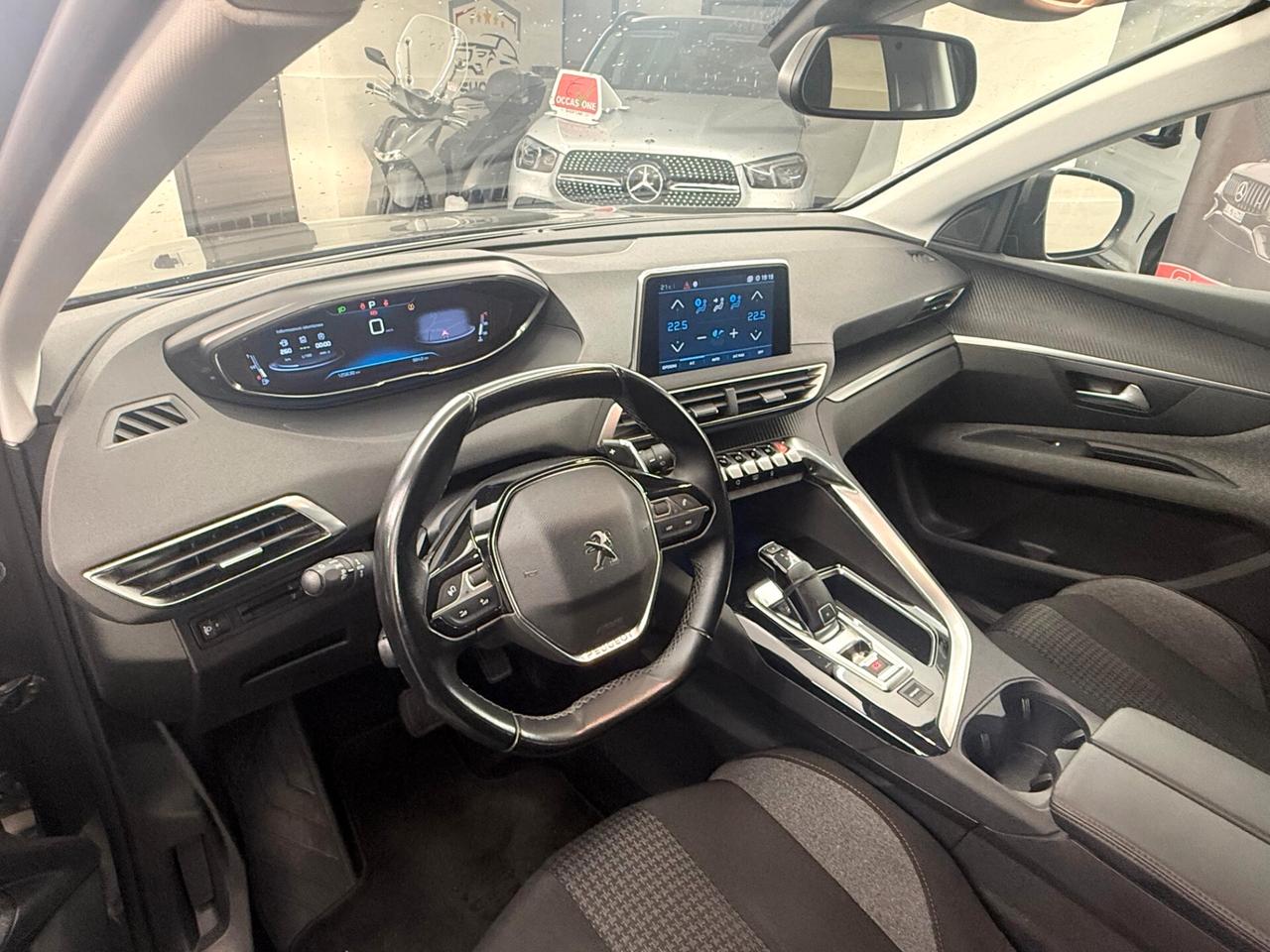 Peugeot 3008 BlueHDi 130 S&S EAT8 Business