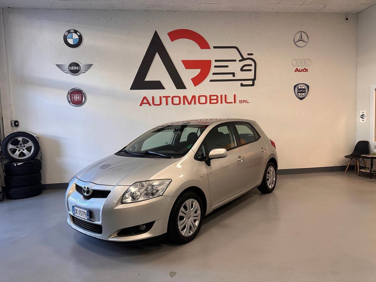 TOYOTA AURIS 1.6 BENZINA AUTOMATICA (64000KM)