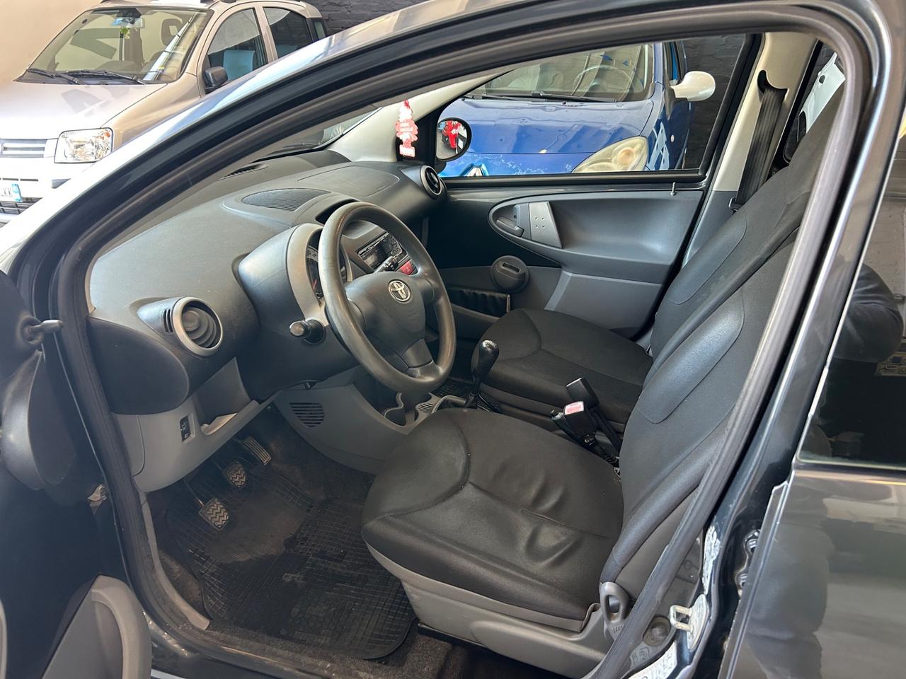 Toyota Aygo 1.0 12V VVT-i 5 porte Now