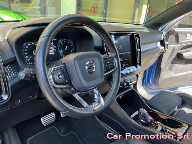 VOLVO XC40 T3 R-design