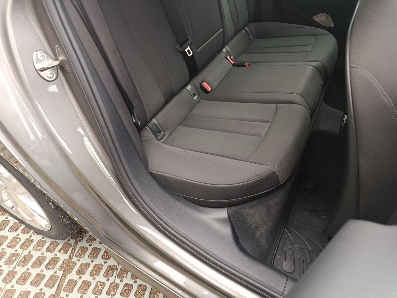 Audi A4 Business Advanced 2.0 35 TDI MHEV #10442