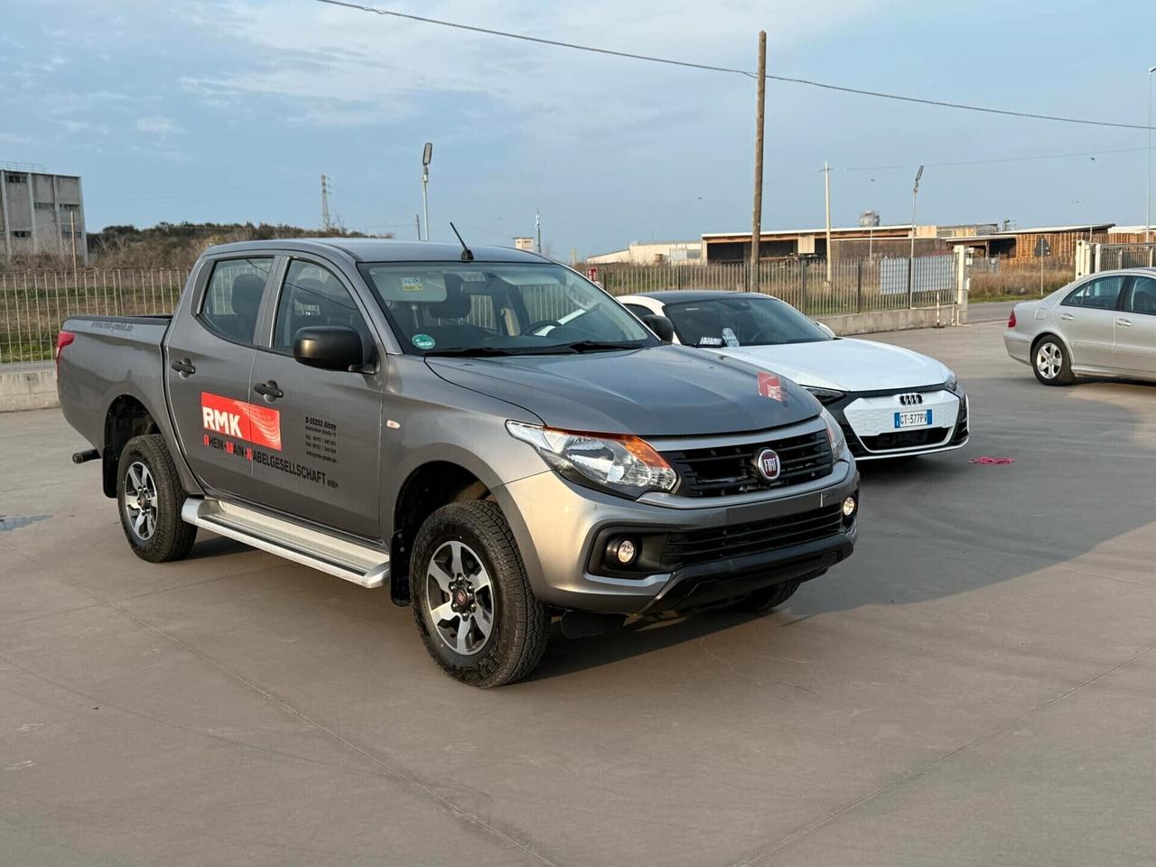 Mitsubishi L200 2.4 DI-D/154CV Club Cab Invite Plus