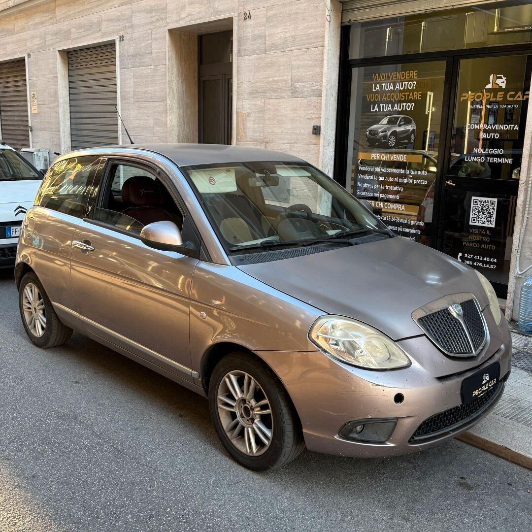 Lancia Ypsilon 1.3 MJT 75 CV