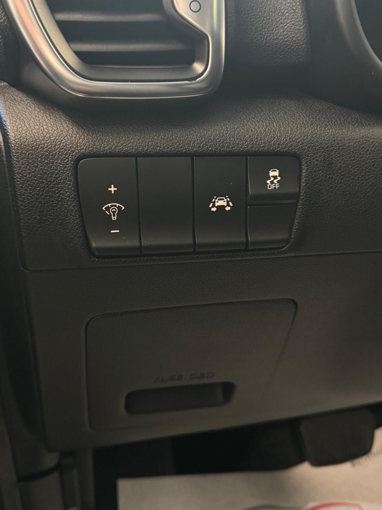 Kia Sportage 1.7 CRDI 141 CV TETTO APRIBILE