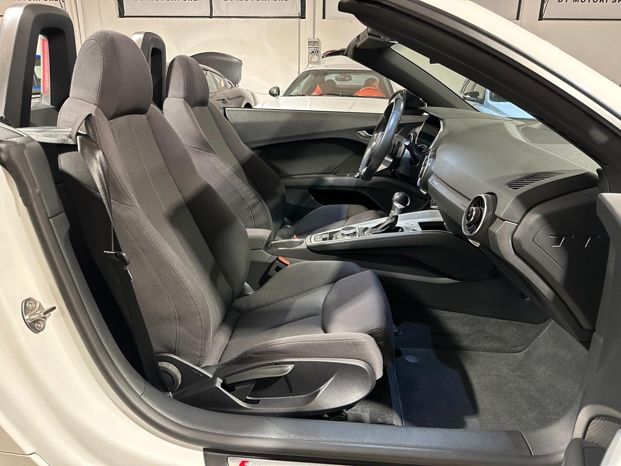 Audi TT Roadster 1.8 TFSI S tronic line CABRIO -CERCHI 19' RS
