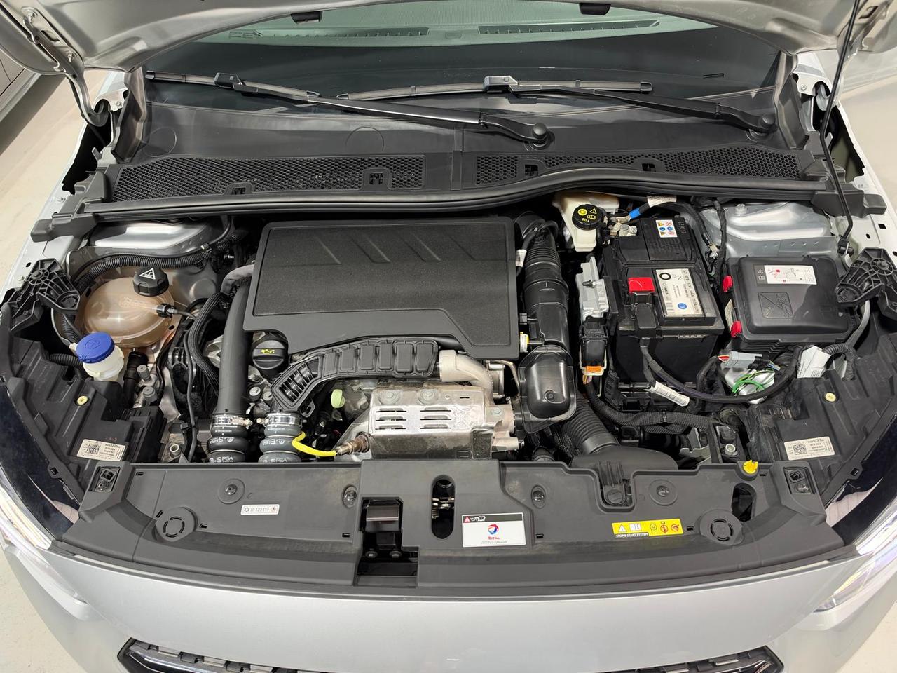 Opel Corsa 1.2 Elegance s&s 100cv Full Led Benzina Euro
