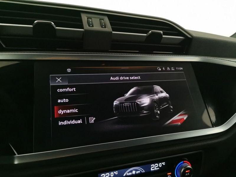 Audi Q3 45 1.4 tfsi e Identity Black s-tronic