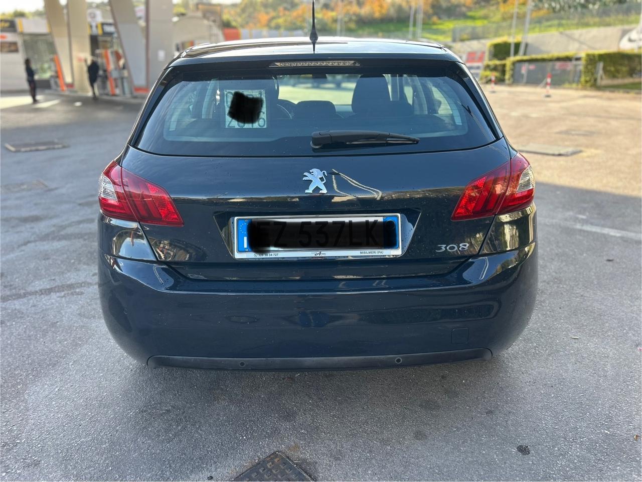 Peugeot 308 1500 cdi per neo patentati