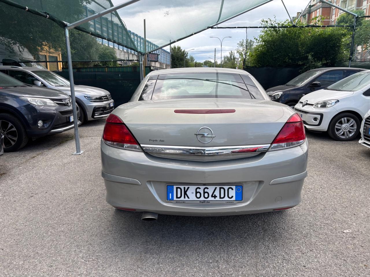 Opel Astra TwinTop 1.6 16V Cosmo CABRIO