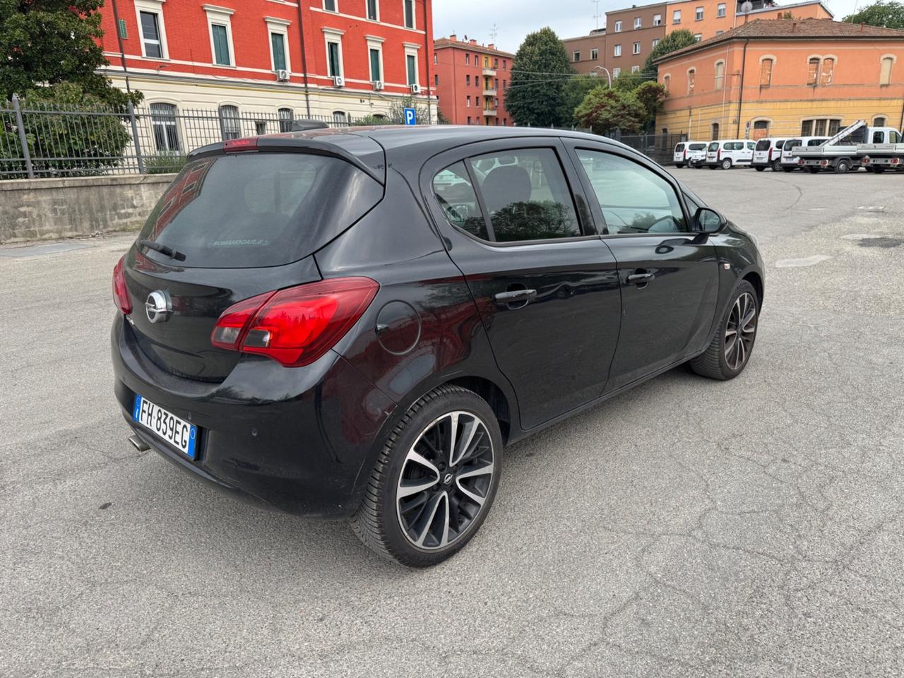 Opel Corsa 1.4 90CV GPL Tech 5 porte Innovation