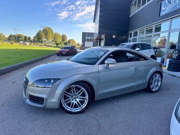 Audi TT Coupé 2.0 TFSI
