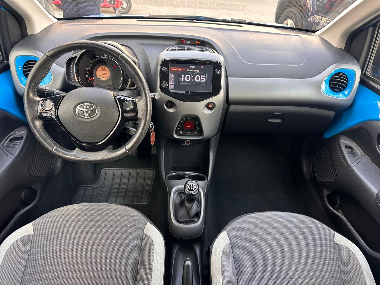 Toyota Aygo 1.0 VVT-i 72 CV 5 porte x-cool