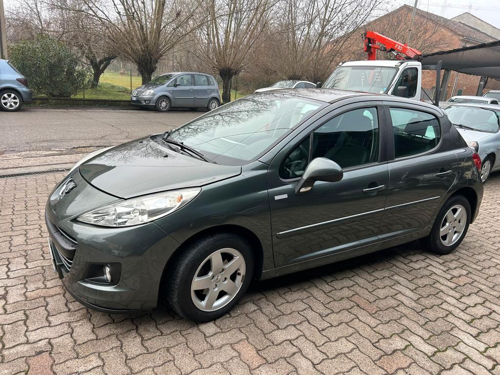 Peugeot 207 5 Porte 207 5p 1.4 hdi OK NEOPATENTATO