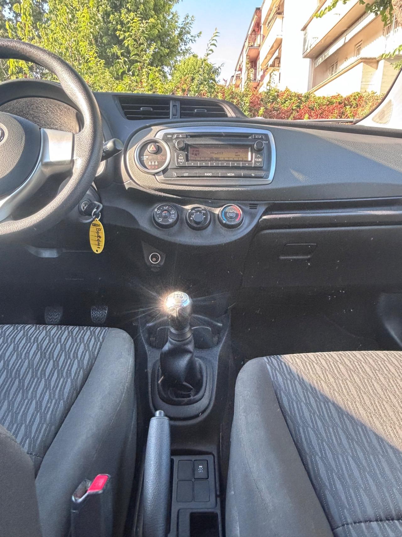 Toyota Yaris 1.0 3 porte Lounge