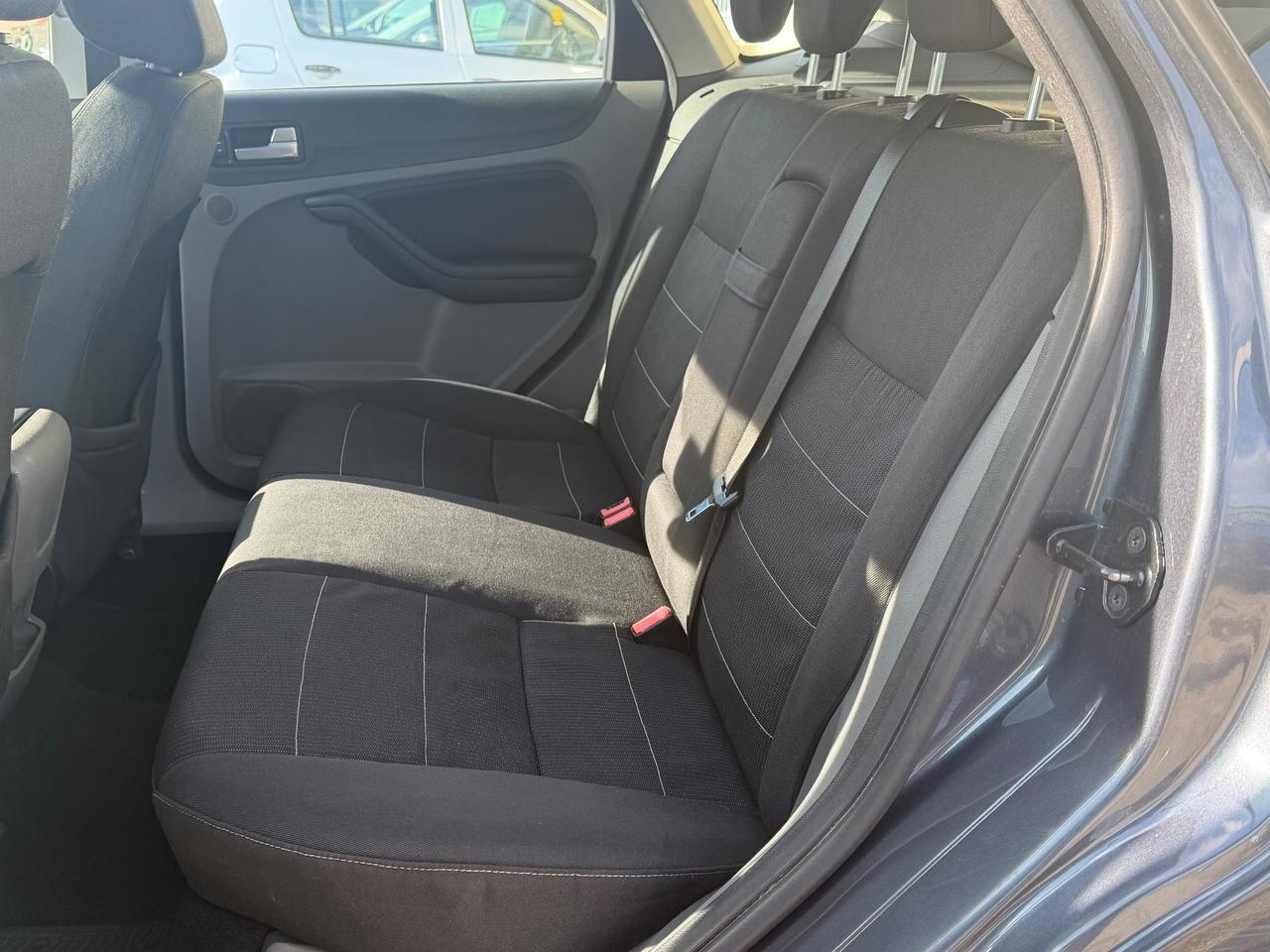 Ford Focus 1.6 TDCi (90CV) 5p. Tit. Neopatentati