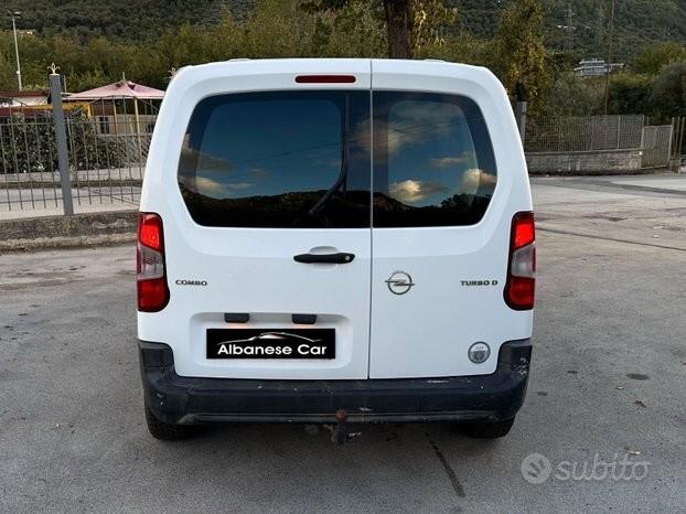 Opel combo 1.5 turbo d 130 cv furg. gancio train