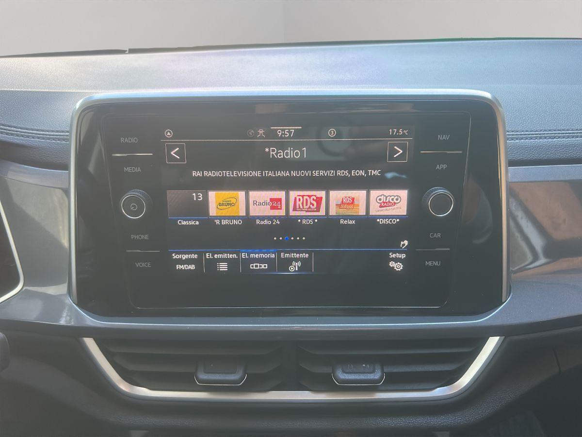 VOLKSWAGEN - T-Roc - 2.0 TDI 116CV SCR R-Line