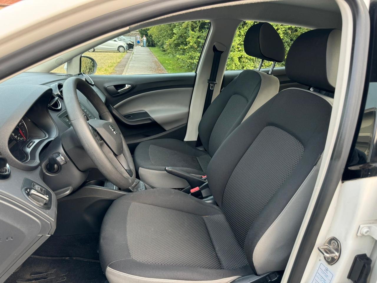 Seat Ibiza 1.4 TDI 75 CV CR 5p. Business High GRANDINATA
