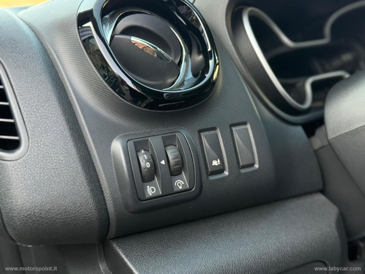 Vivaro 27 1.6 BiT. EcoF. PC-TN Combi
