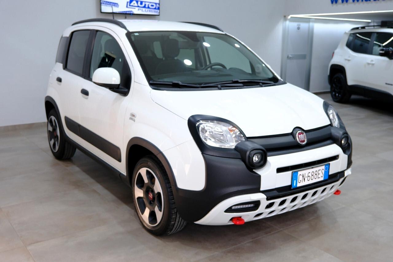 Fiat Panda Cross HYBRID 70cv CAR PLAY