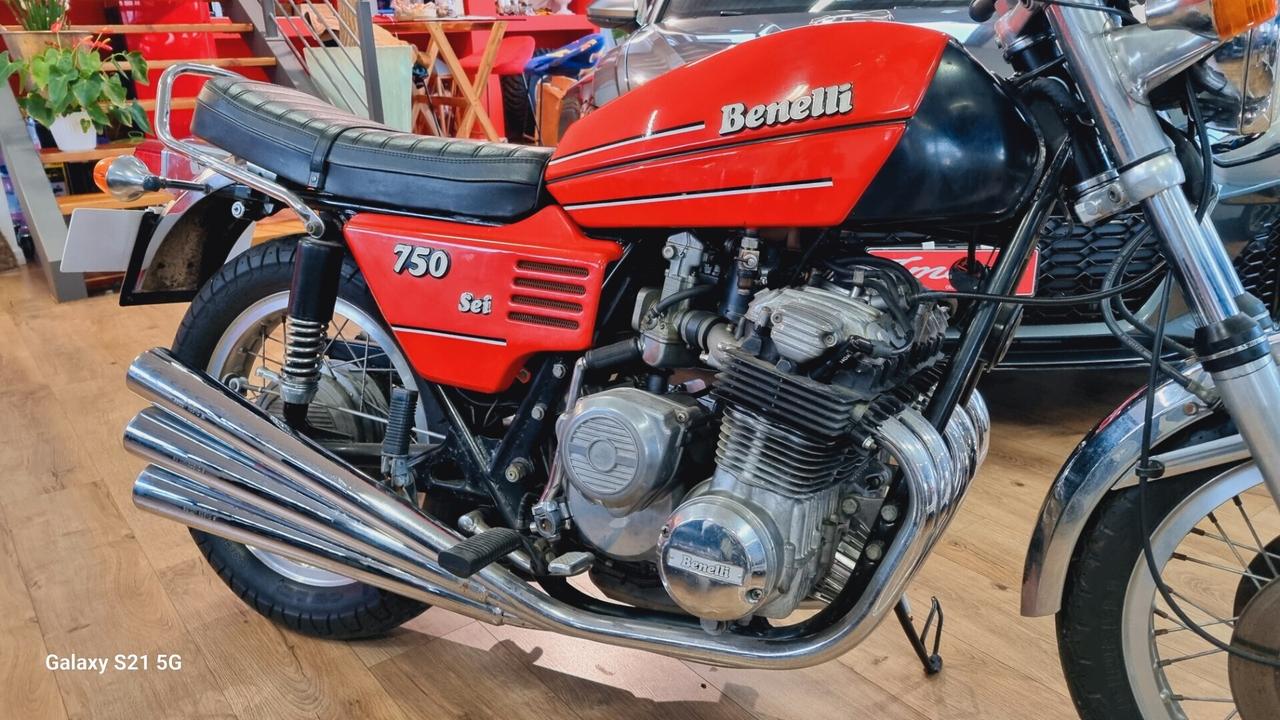 Benelli 750 Sei BENELLI 750 SEI CILINDRI