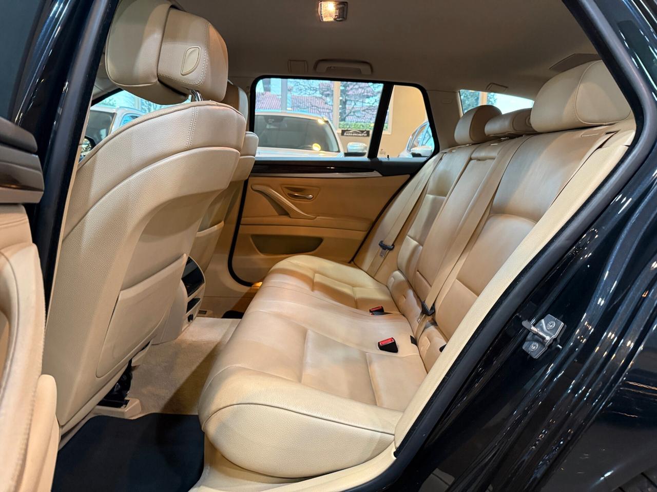 Bmw 530 ouring 530d Touring Eletta