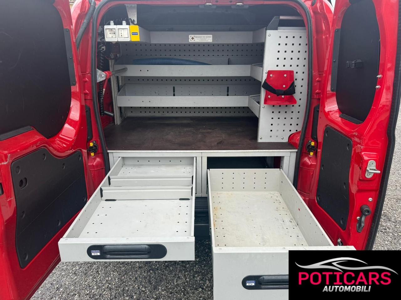 Fiat Fiorino 1.3 MJT 95CV Cargo