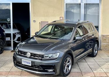 Volkswagen Tiguan 1.6 TDI R Line Sport "Cerchi 19 - Fari Full Led Stop a Quadro digitale"