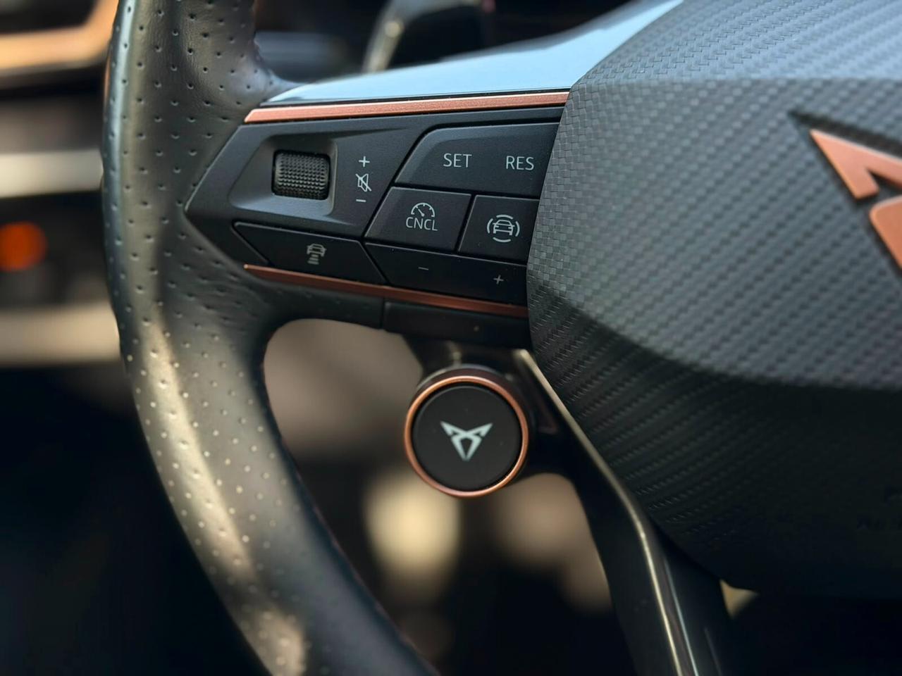Cupra Leon Formentor 1.5 e-Hybrid DSG 204cv