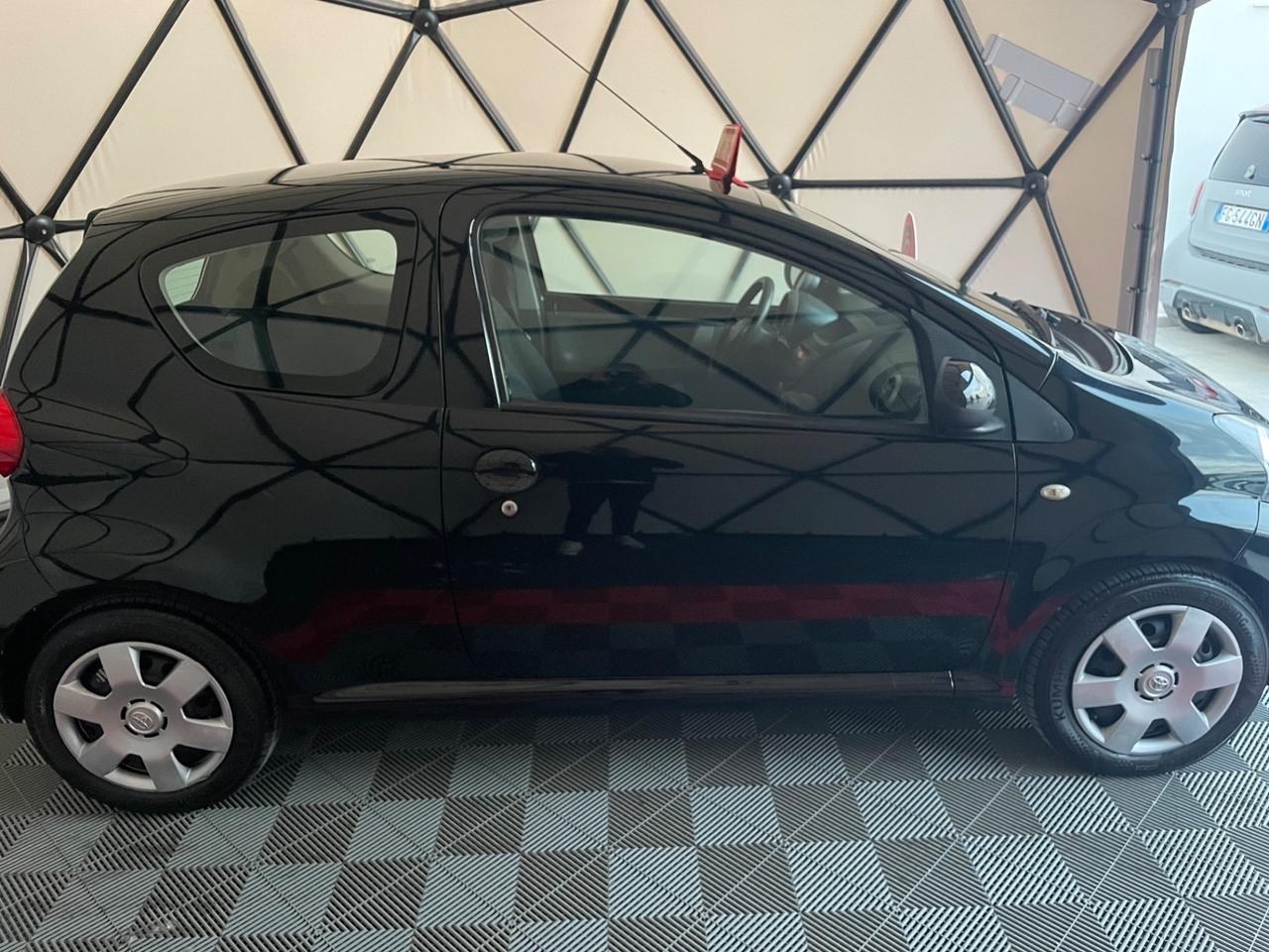 Toyota Aygo 1.0 12V VVT-i 3 porte Sol