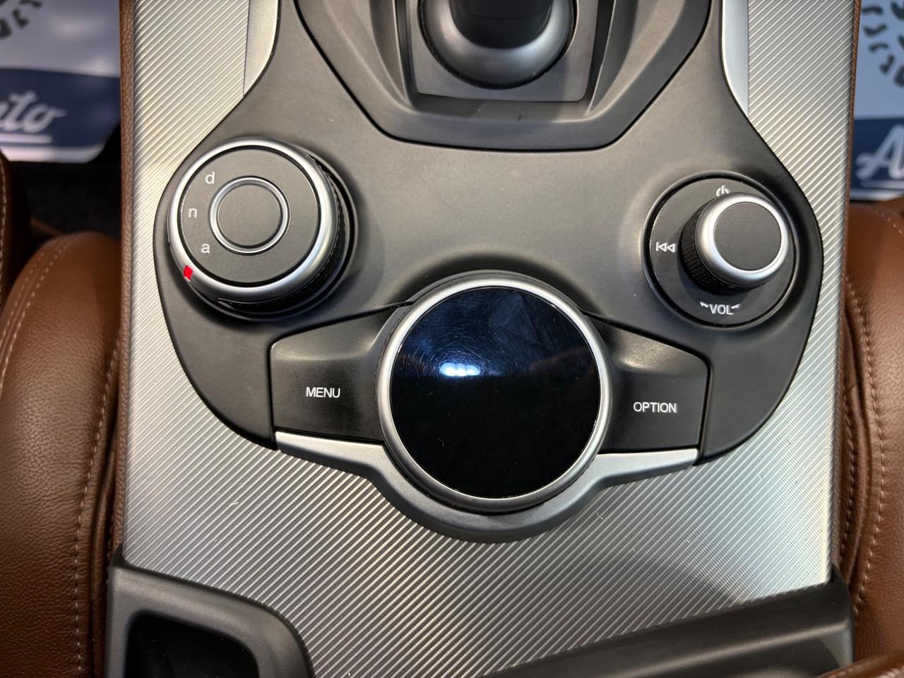 Alfa Romeo Stelvio 2.2 Turbodiesel 210 CV AT8 Q4 Super