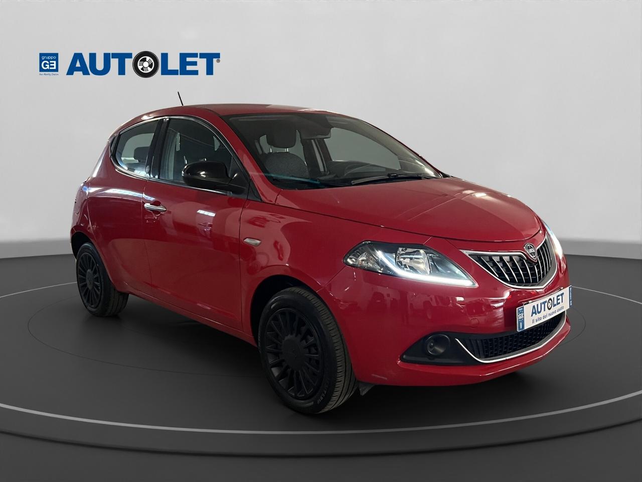 Lancia Ypsilon 1.0 FireFly 5 porte S&S Hybrid Ecochic Silver 70CV