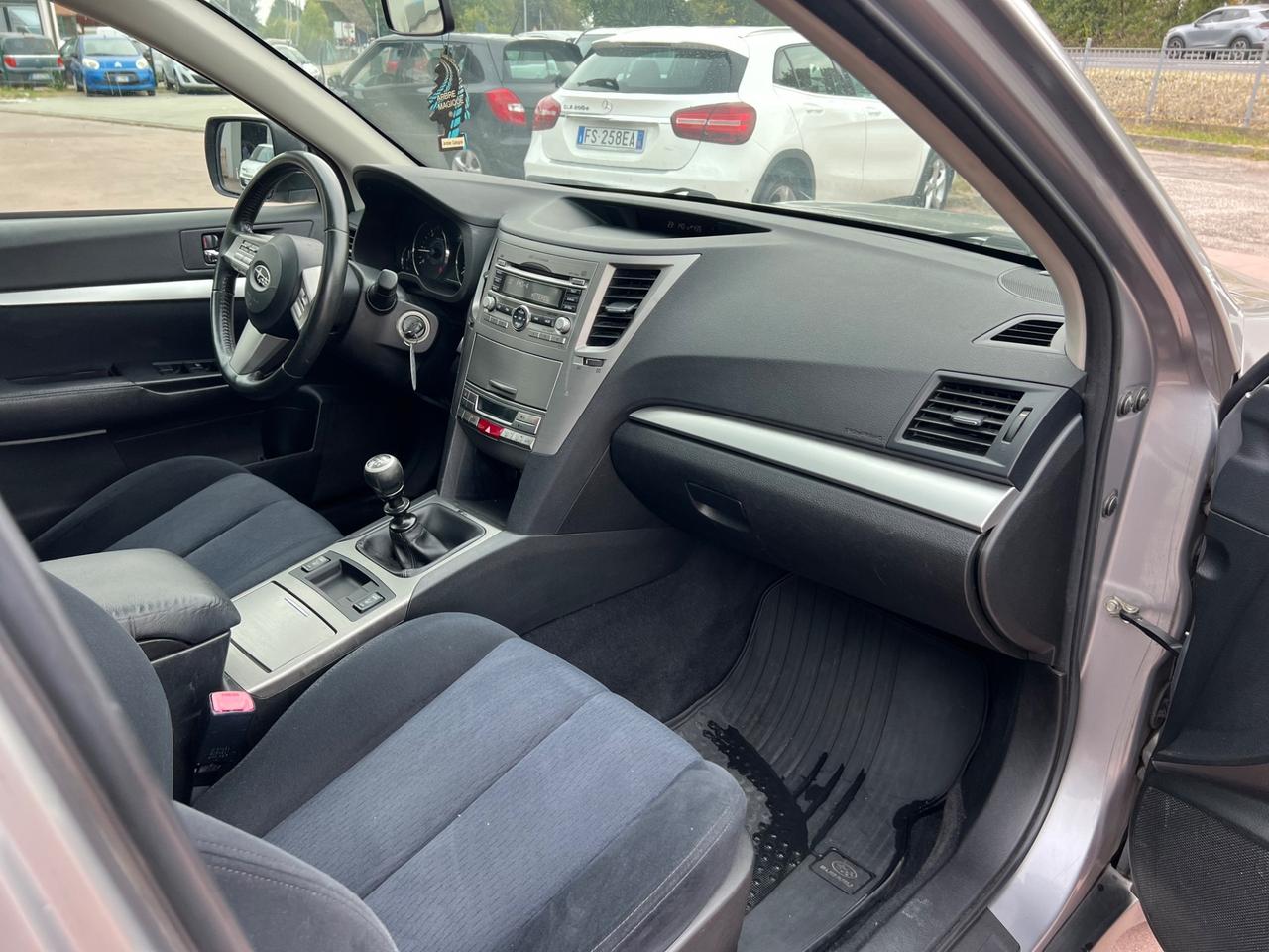 Subaru OUTBACK 2.0D Trend