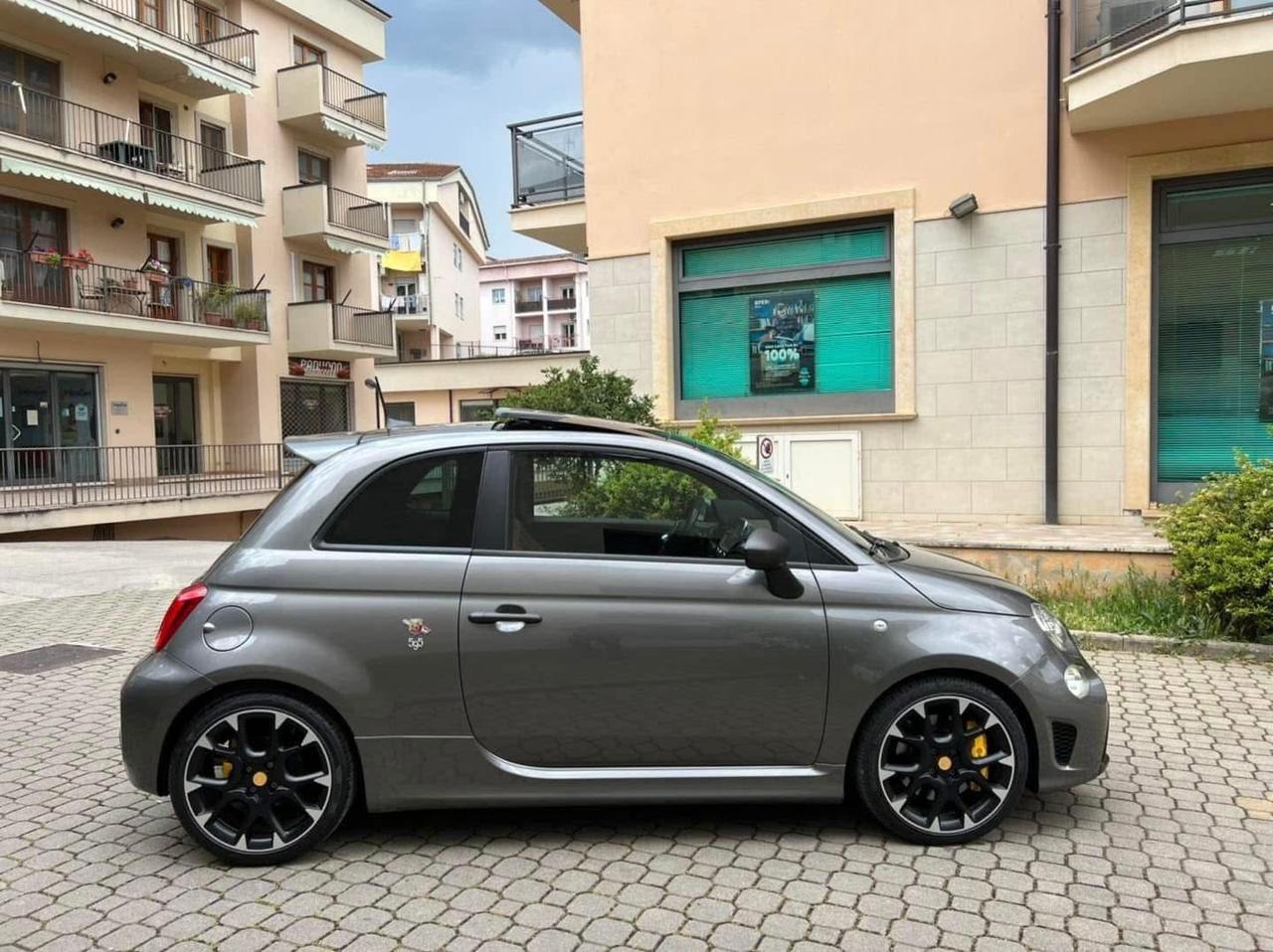 Abarth 595 1.4 Turbo T-Jet 180 CV Competizione