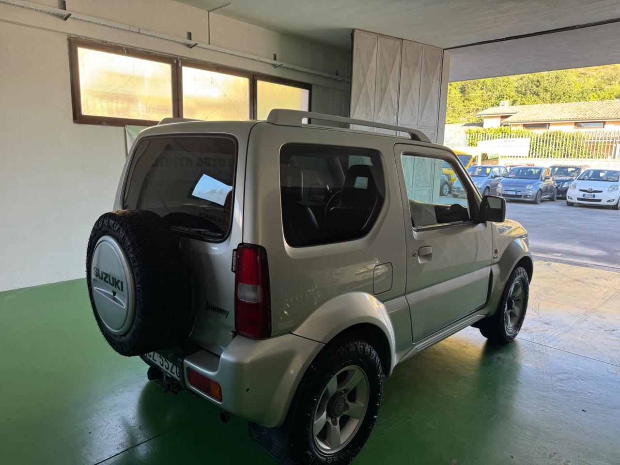 Suzuki Jimny 1.5 DDiS cat 4WD JLX