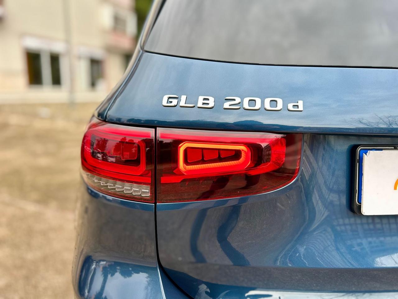 Mercedes-Benz GLB 200 D Premium Plus #8548