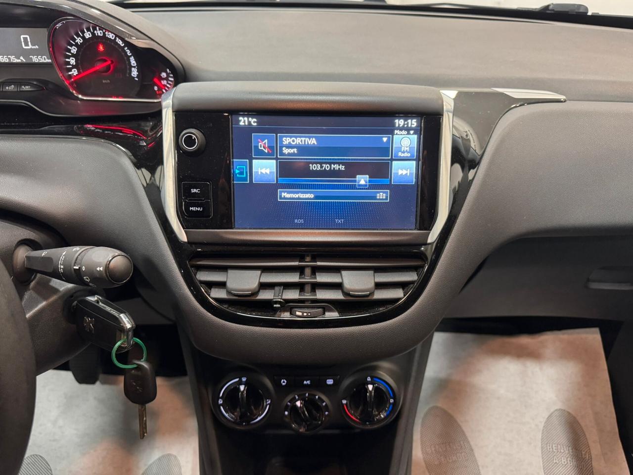 Peugeot 208 gpl porte Allure