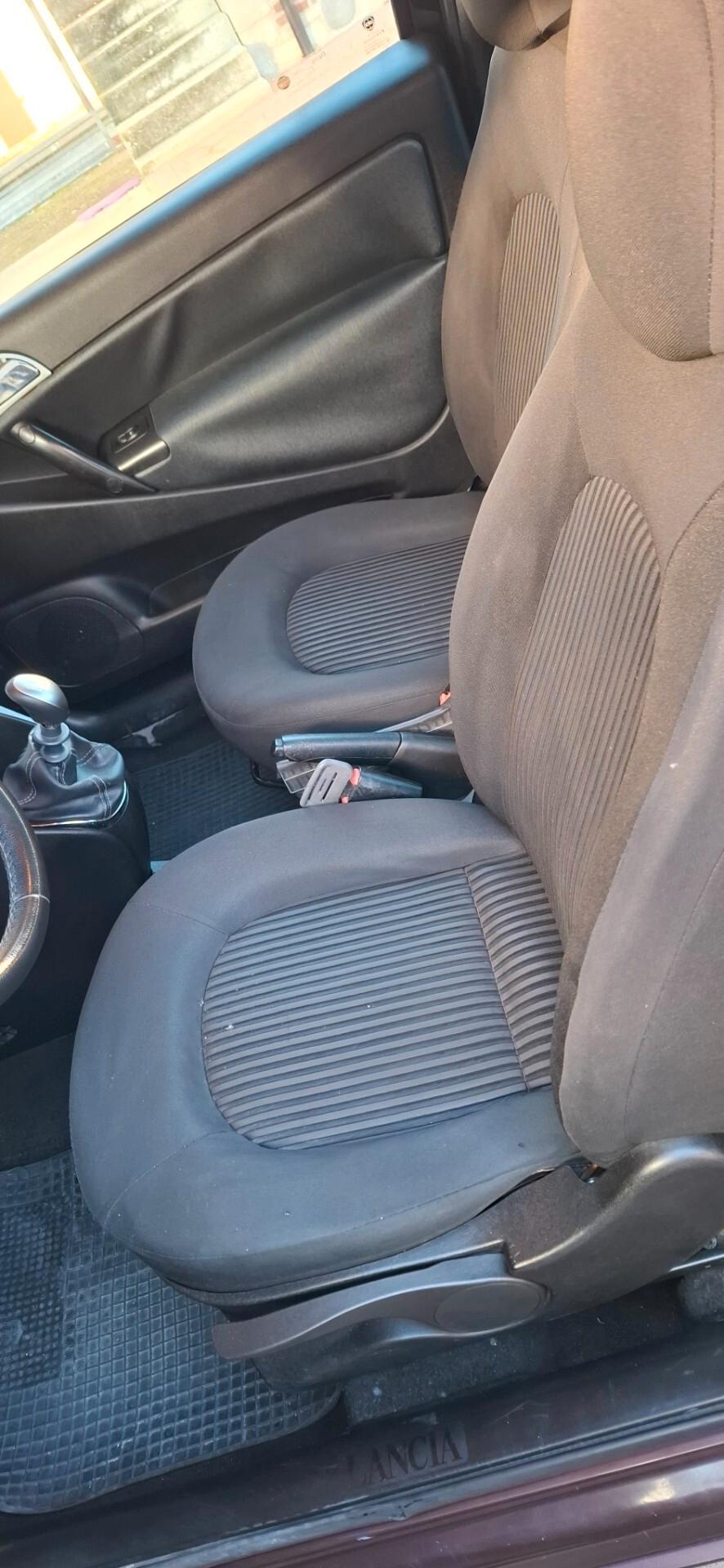 Lancia Ypsilon 1.4 Oro Ecochic GPL