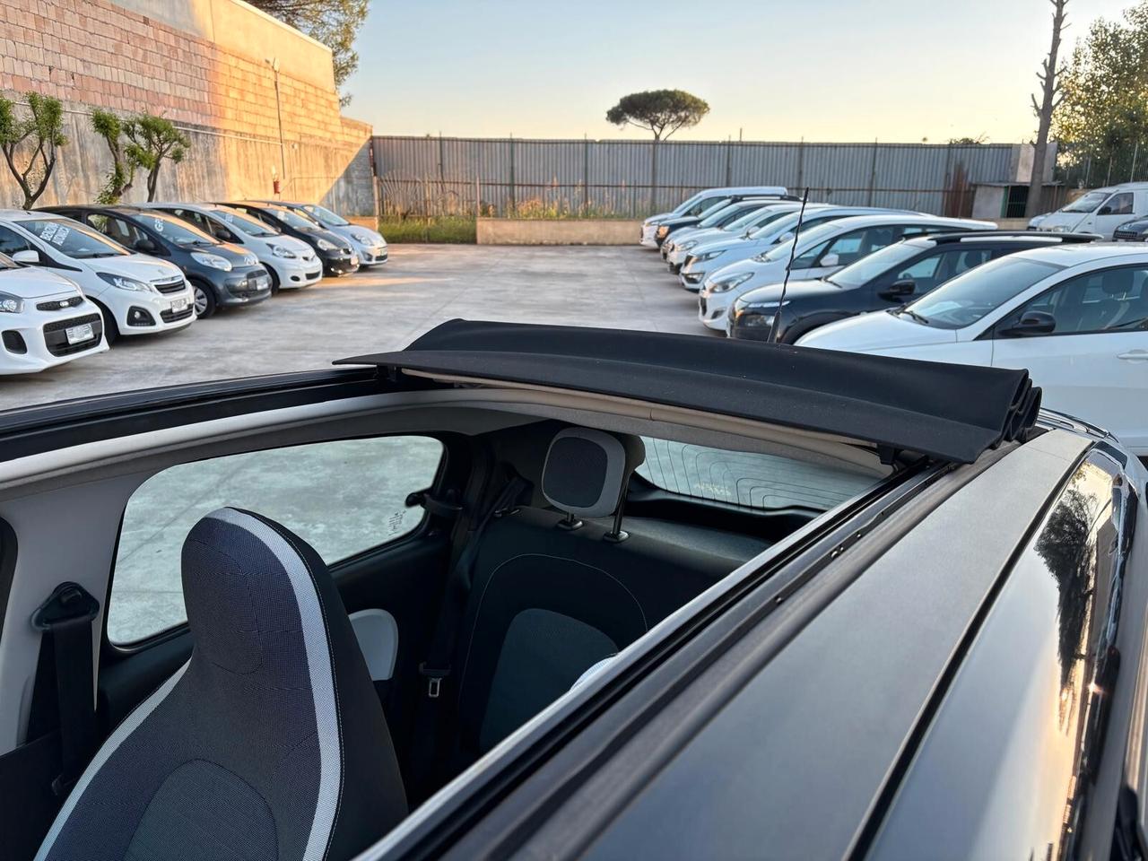 Renault Twingo 1.0 SCe 71cv OpenAir