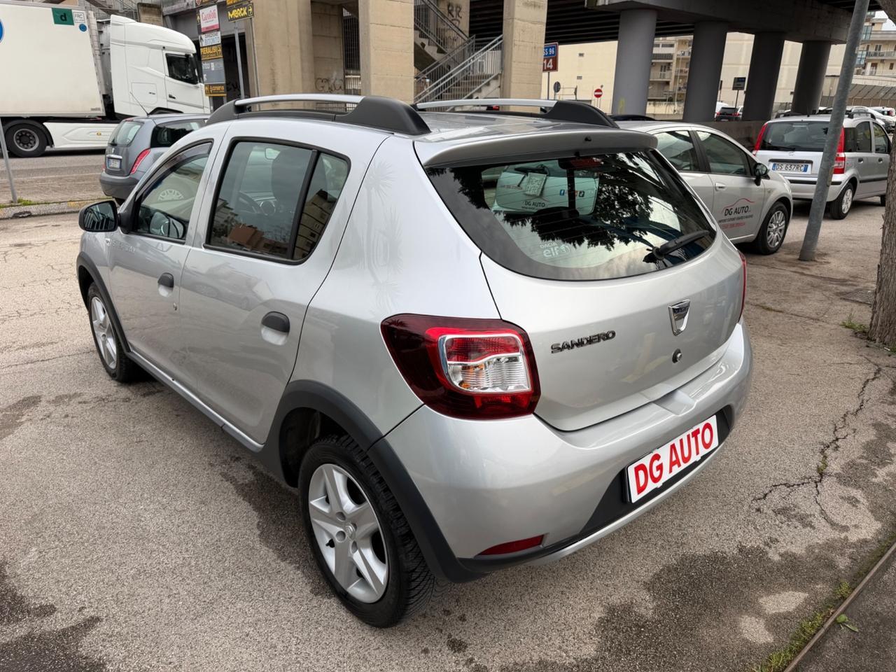 Dacia Sandero Stepway 0.9 benz GPL casa madre 2016