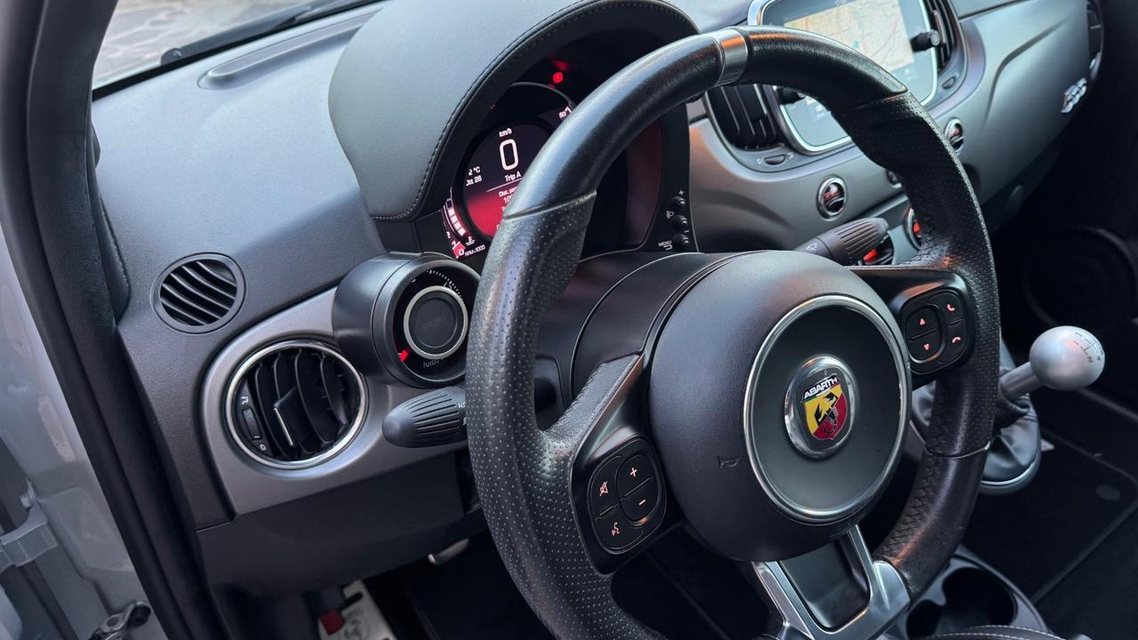 Abarth 595 C 1.4 Turbo T-Jet 165 CV Turismo 70 anniversario