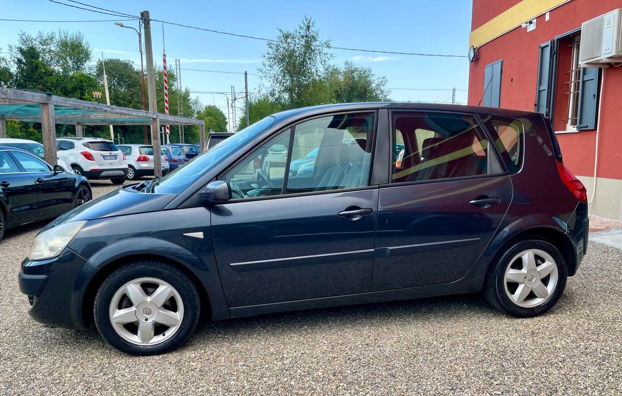 Renault Scénic 1.5 dCi/105CV